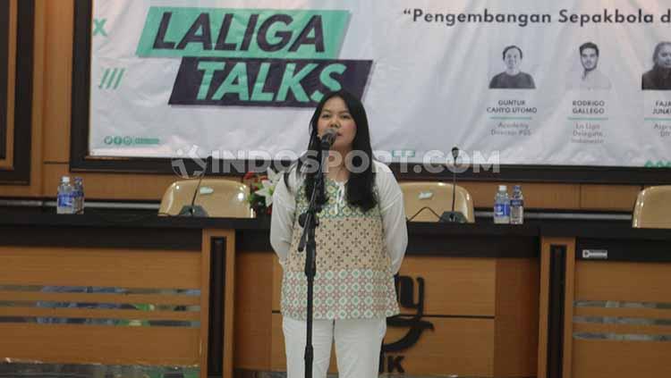 CEO PSS Sleman Viola Kurniawati ketika menghadiri diskusi sepak bola dengan LaLiga Spanyol di Universitas Negeri Yogyakarta, Senin (5/08/19).