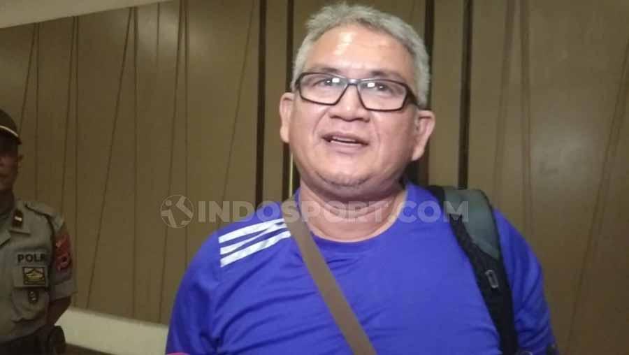 Ketua umum The Jakmania, Ferry Indrasjarief, alias Bung Ferry akan mengakhiri masa jabatannya pada Desember 2019 mendatang. Bakal digantikan, Ferry pun memberikan pesan khusus untuk Ketua Umum Jakmania nantinya. - INDOSPORT