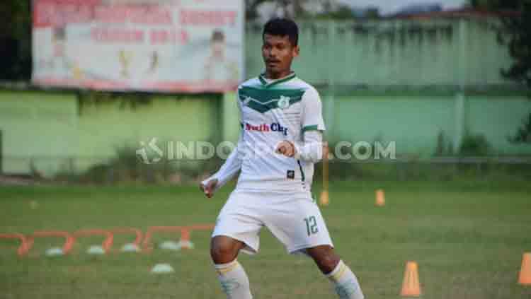 Salah satu bintang Liga 2, Ilham Fathoni, berniat untuk melelang jersey PSMS Medan miliknya dengan alasan yang tentunya menyentuh hati para pecinta sepak bola Indonesia.