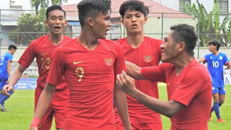 Selebrasi pemain Timnas Indonesia U-18 usai membantau Filipina dengan skor 7-1. - INDOSPORT