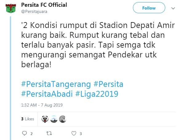 Akun medsos Persita keluhkan rumput Stadion Depati Amir, kandang Babel United. Copyright: Twitter/@Persitajuara