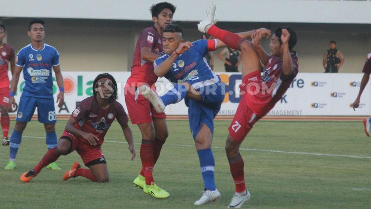 Cristian Gonzales menjadi pahlawan kemenangan PSIM Yogyakarta saat mengalahkan Martapura FC di Stadion Mandala Krida, Kamis (08/08/19). Copyright: Ronald Seger Prabowo/INDOSPORT