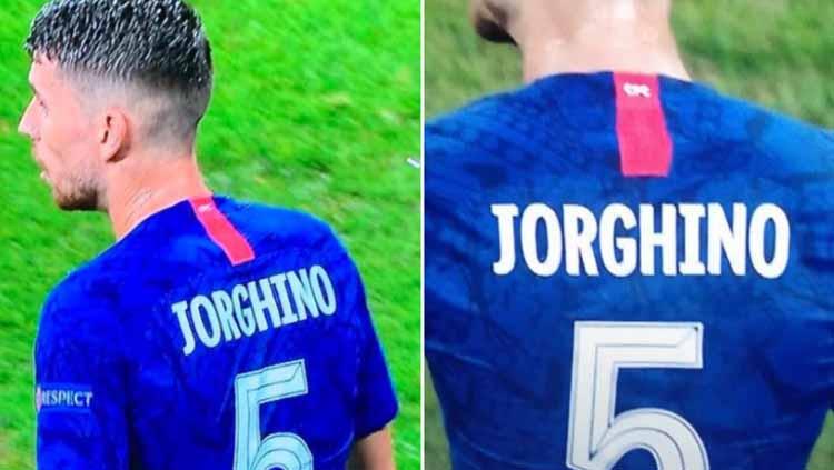 Jorginho pada laga melawan Liverpool. Copyright: Twitter