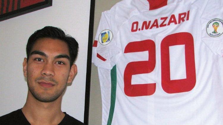 Pemain baru Persib Bandung Omid Nazari dengan jersey timnas Iran