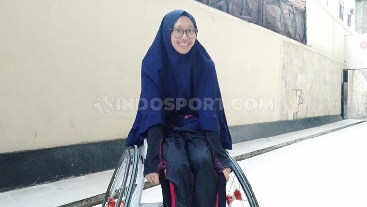 Nadhifa Ramadhani, Gadis cantik pejuang kanker yang suka bermain basket.