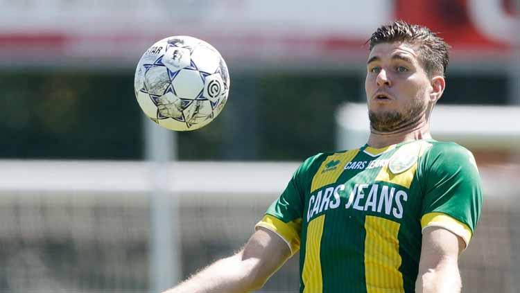 Nick Kuipers mengakui bahwa ia menolak pinangan klub Belanda sebelum bergabung ke Persib Bandung pada paruh kedua Shopee Liga 1 2019.