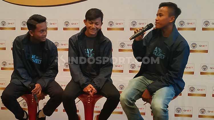 Dari Kiri, Rendi Bayu, Tantri Yanto Femas Anggara dan Raheem Nugraha, bercerita pengalaman mereka selama belajar sepak bola di Klub Manchester City, Minggu (18/8/19)