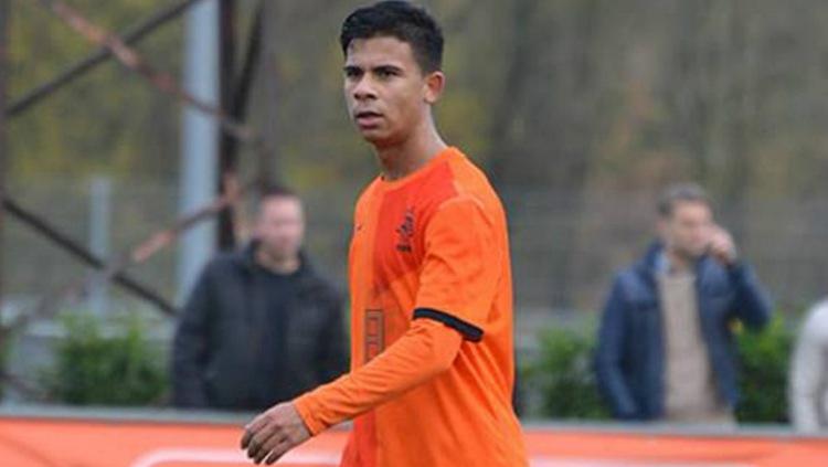 Nazario de Fretes, eks pemain Timnas Belanda berdarah Makassar yang ingin bermain di Liga 1