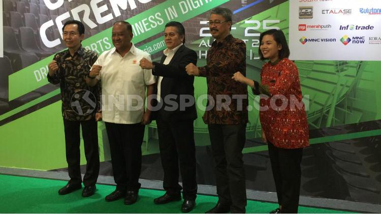 Upacara pembukaan ISEF 2019 di Jakarta Convention Center, Rabu (21/08/19), mengusung tema âDriving The Sports Business in Digital Eraâ.
