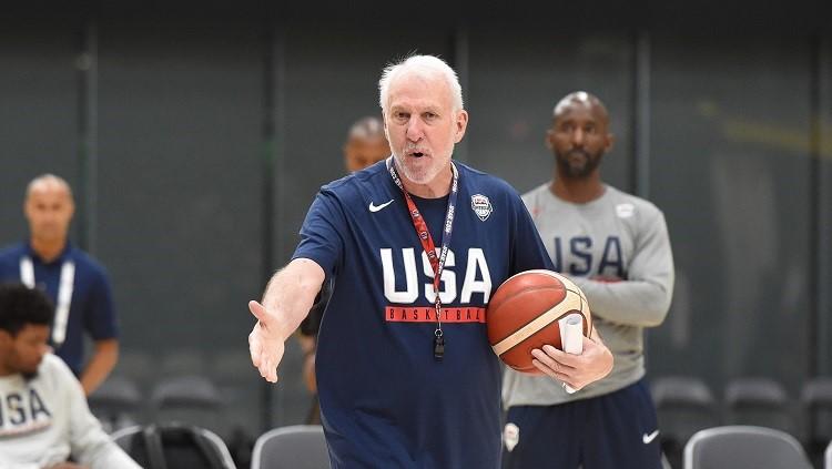 Pelatih Timnas Basket Amerika Serikat, Gregg Popovich, ungkap pesaing berat di FIBA World Cup 2019. - INDOSPORT