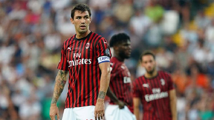 Para penggawa AC Milan kecewa usai kalah dari Udinese di laga perdana Serie A Italia, Senin (26/08/19) WIB.