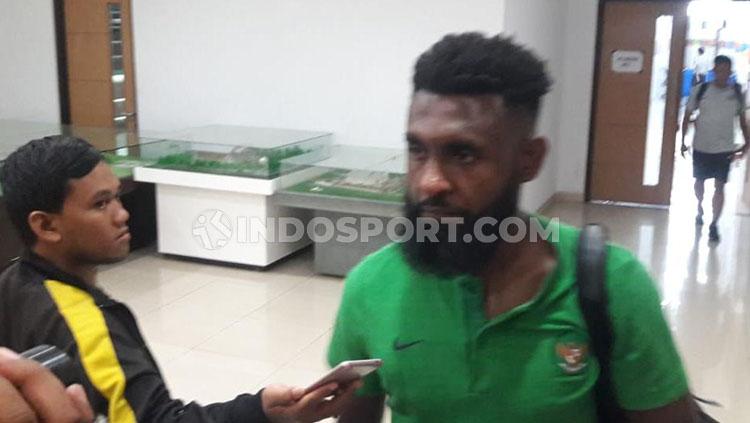 Bek asal Papua, Yanto Basna hingga saat ini tidak terlihat membela Bhayangkara FC di Liga 1 Indonesia 2022/2023.