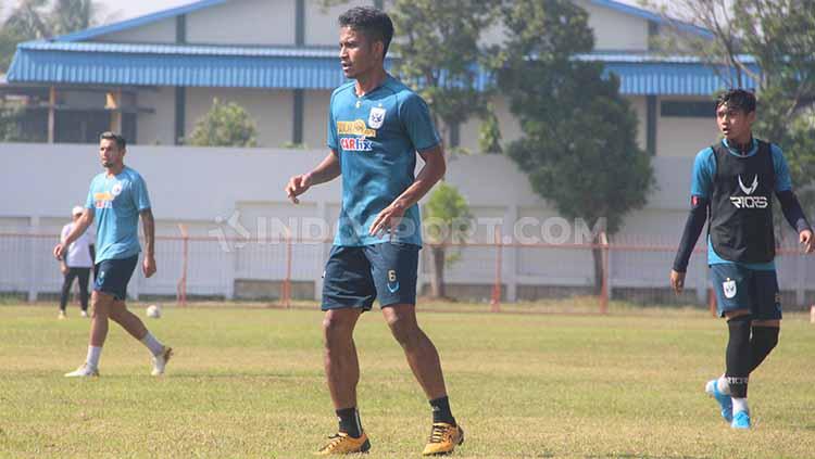 Finky Pasamba saat menjalani latihan bareng PSIS Semarang menjelang laga Liga 1 2019.