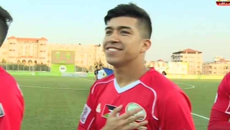 Jonathan Cantillana gelandang timnas Palestina. Copyright: youtube.com