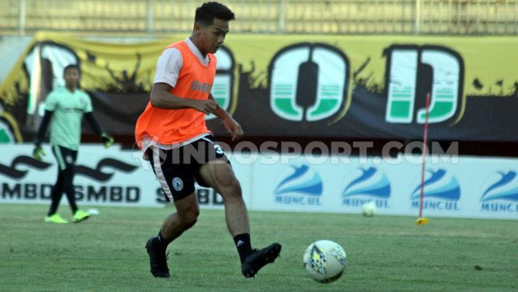 Pemain anyar PSS Sleman, Samuel Christianson berlatih di Stadion Maguwoharjo, Rabu (04/09/19).