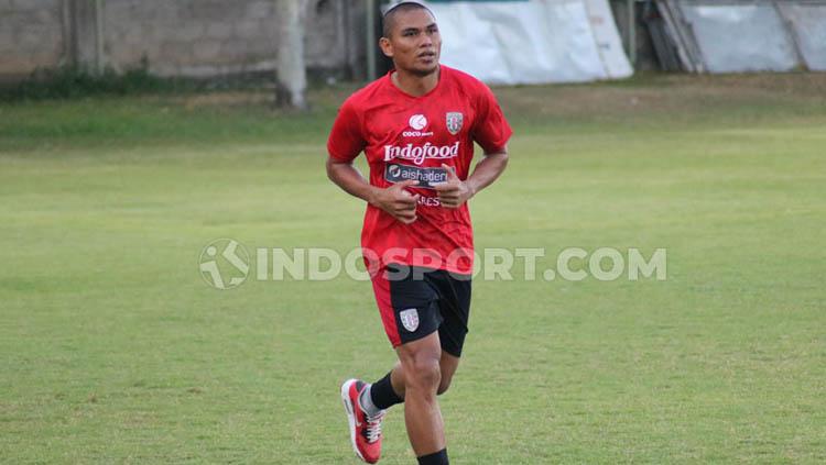 Juara Liga 1 2019, Bali United, resmi melepas salah satu pemainnya, Aldino Herdianto. Ia dilepas bersama pemain lainnya, Nyoman Sukarja. - INDOSPORT