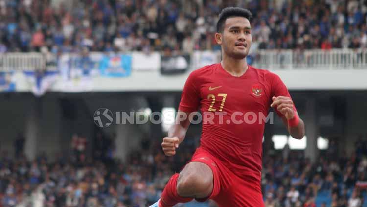 Striker Timnas U-22, Muhammad Rafli berselebrasi usai mencetak gol ke gawang PSIM Yogyakarta.