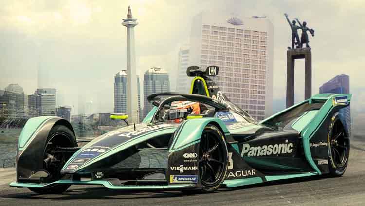 Ilustrasi Formula E jadi di Jakarta. Copyright: Lev Radin/Pacific Press/LightRocket via Getty Images/Grafis: Eli Suhaeli/INDOSPORT