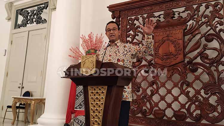 Gubernur DKI Jakarta, Anies Baswedan, janjikan stadion baru untuk Persija Jakarta tahun depan.