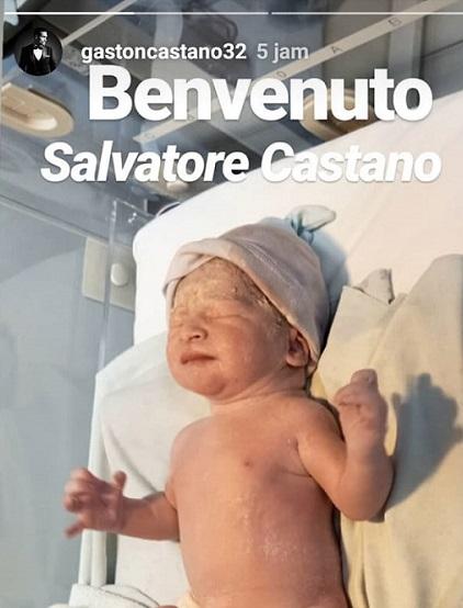 Gaston Castano membagikan momen kelahiran anak keduanya. Copyright: Instagram @gastoncastano32