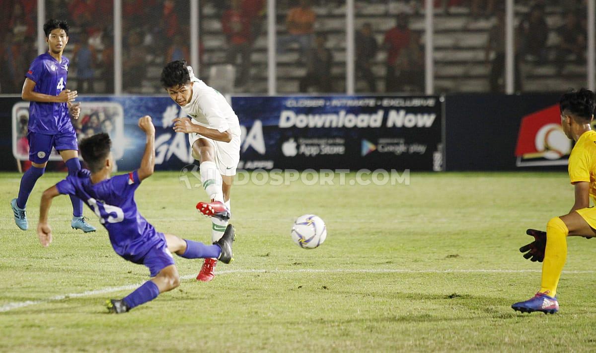 Laga pertandingan antara Filipina U-16 vs Indonesia U-16 di Stadion Madya GBK Senayan, Senin (16/09/19). - INDOSPORT