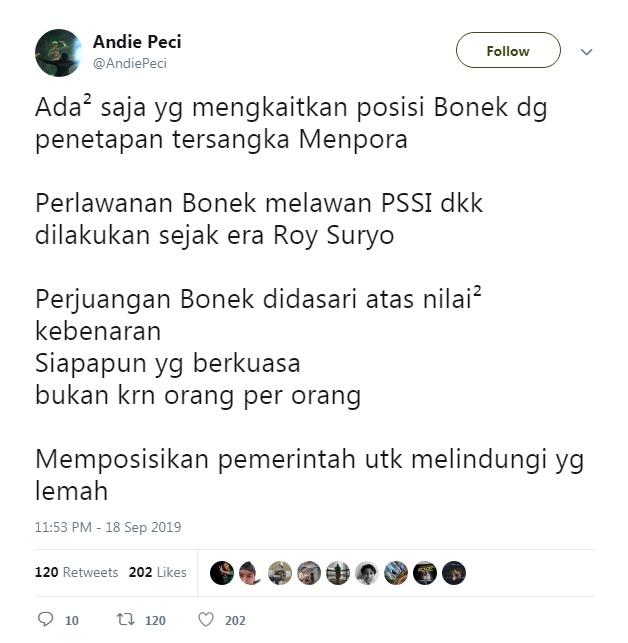 Kicauan Pentolan Bonek Andie Peci terhadap insiden Menpora Imam Nahrawi yang ditetapkan sebagai tersangka dana hibah oleh KPK. Copyright: Twitter/@AndiePeci