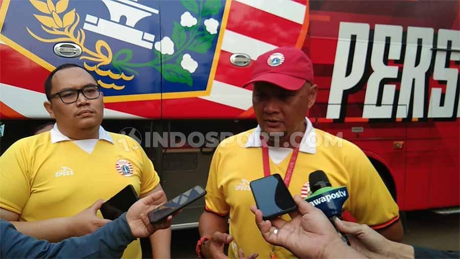 Sudirman (kanan) diangkat menjadi pelatih kepala klub Liga 1 Persija Jakarta. - INDOSPORT
