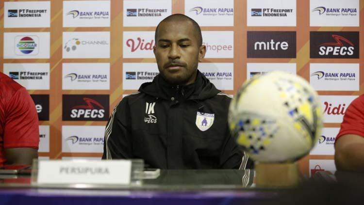 Gelandang Persipura Jayapura, Ian Louis Kabes menegaskan jika timnya akan berusaha semaksimal mungkin saat meladeni sang juara, Bali United