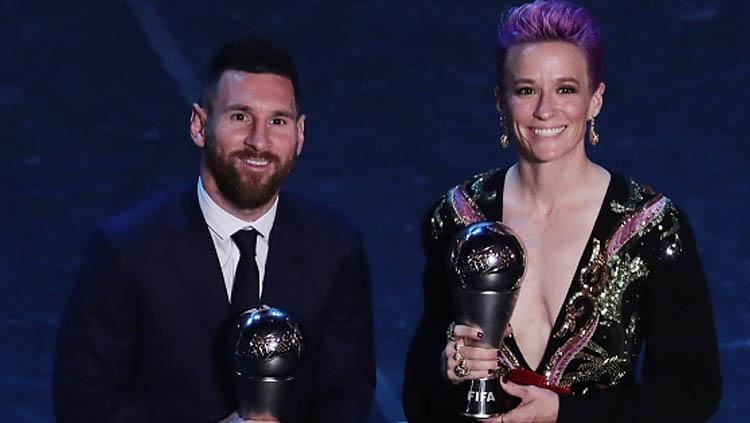 Lionel Messi (kiri) dan Megan Rapinoe, memenangkan penghargaan pemain terbaik 2019 versi FIFA Copyright: Emilio Andreoli/GettyImages