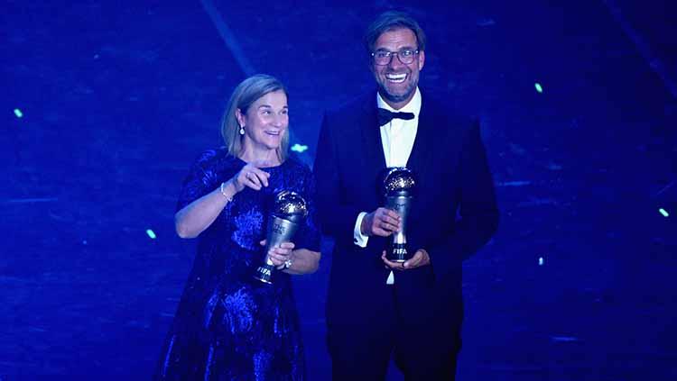 Jill Ellis dan Jurgen Klopp terpilih sebagai pelatih The Best FIFA Football Awards 2019 di Teatro alla Scala, Selasa (23/09/19) Pier Marco Tacca/Anadolu Agency via Getty Images.