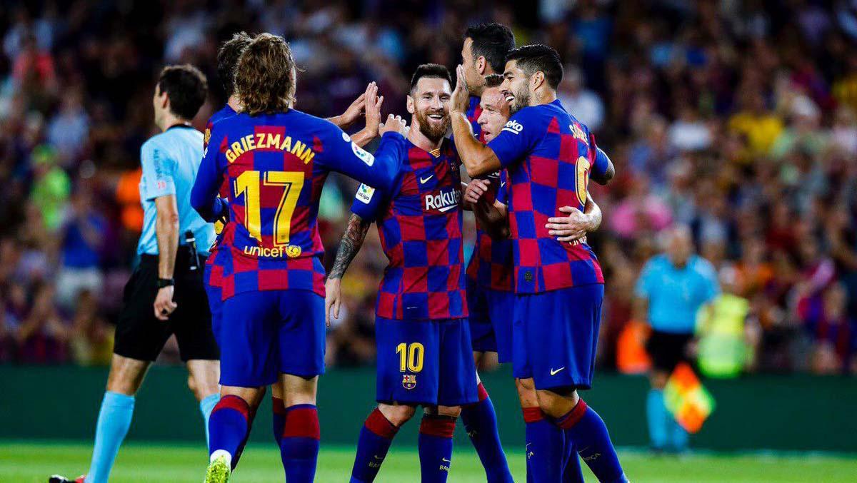 Selebrasi pemain Barcelona di laga kontra Villarreal, Rabu (25/09/19). Copyright: twitter.com/FCBarcelona