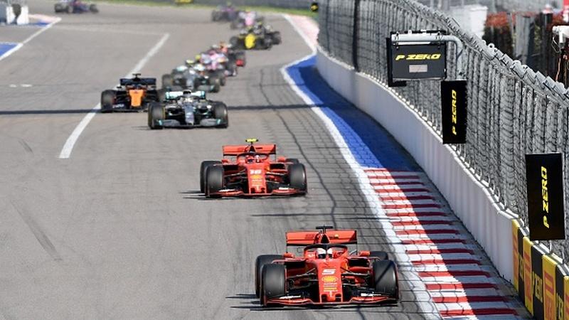 Bos Ferrari, Frederic Vasseur, mengaku tetap berusaha optimistis menghadapi Formula 1 (F1) musim ini meski mengalami awal yang sulit. - INDOSPORT