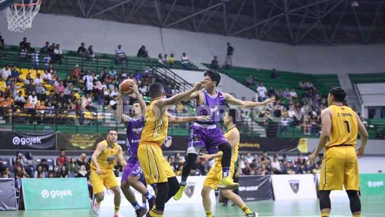 Laga antara Amartha Hangtuah vs Satya Wacana Salatiga