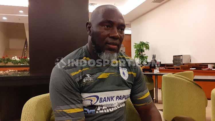 Pelatih Persipura Jayapura, Jacksen F. Tiago.