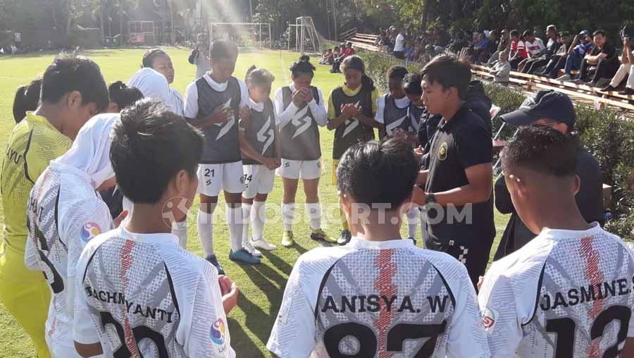 Arema FC tak mau terpengaruh dengan tetap fokus pada persiapan tim, meski Derby Jatim versus Persebaya Surabaya kembali diberi perhatian secara khusus dalam seri kedua Liga 1 Putri.