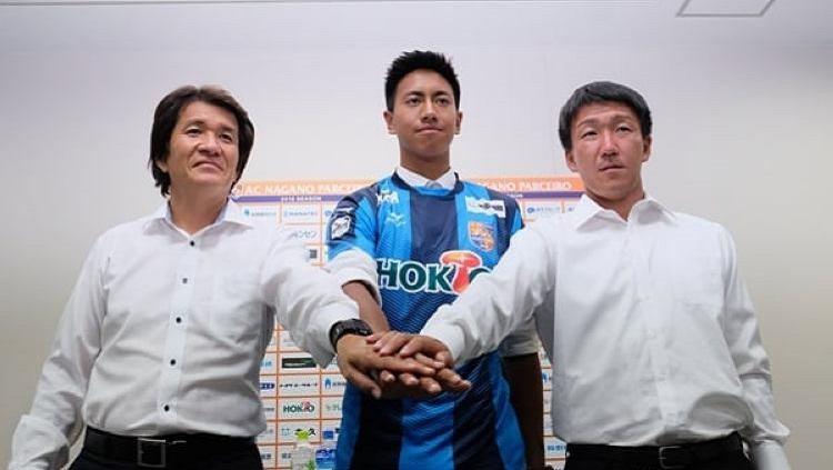 Ryu Nugraha, kiper muda Indonesia yang bermain untuk klub kasta ketiga Liga Jepang (J3-League), AC Nagano Parceiro.