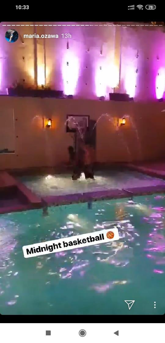 Maria Ozawa bermain basket tengah malam di kolam renang dengan pria yang bertelanjang dada Copyright: instagram.com/maria.ozawa