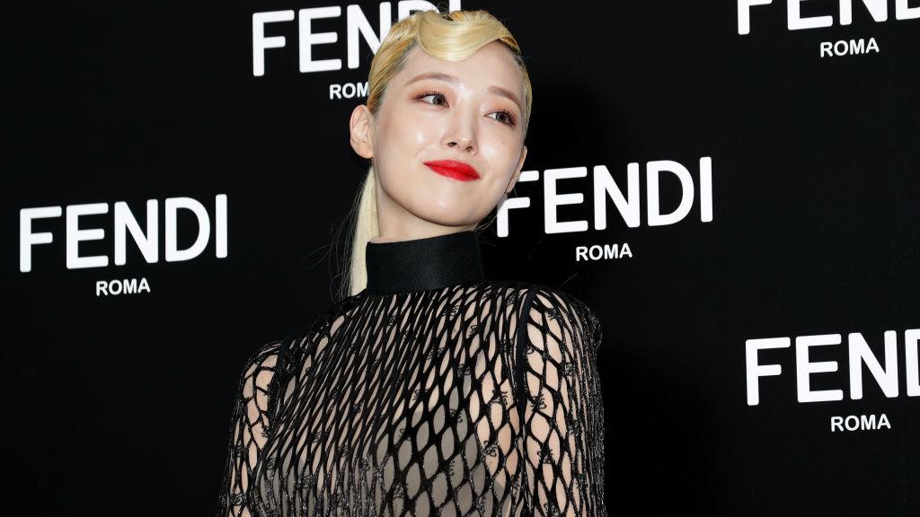 Sulli, aktris yang sempat muncul di Hotel Del Luna sebagai cameo - INDOSPORT