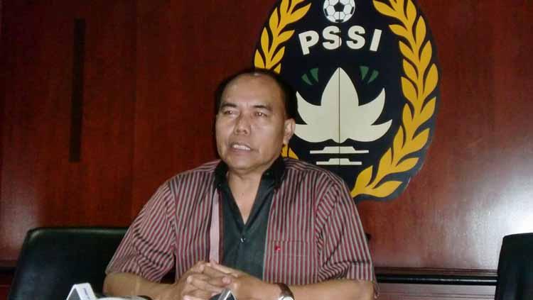 Calon ketua umum PSSI Benhard Limbong.