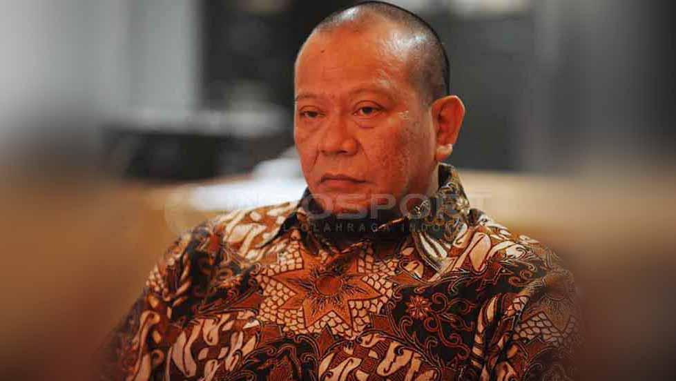 La Nyalla Mattalitti siap maju jadi ketua umum PSSI gantikan Iwan Bule.