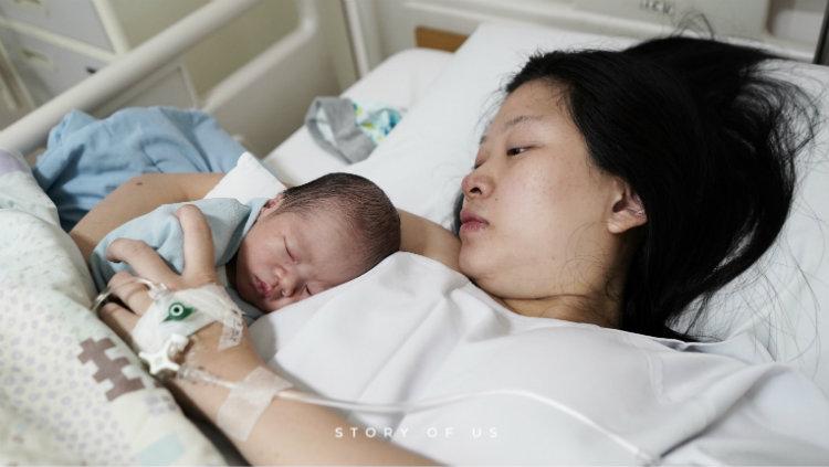Mantan atlet bulutangkis, Debby Susanto, melahirkan putranya hari ini, Jumat (18/10/19). - INDOSPORT