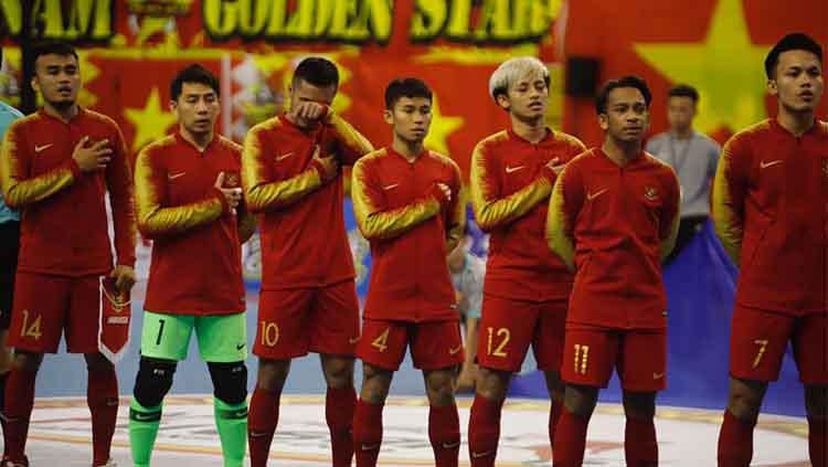 Bambang Bayu Saptaji (kanan ketigaI di skuat Timnas Futsal Indonesia
