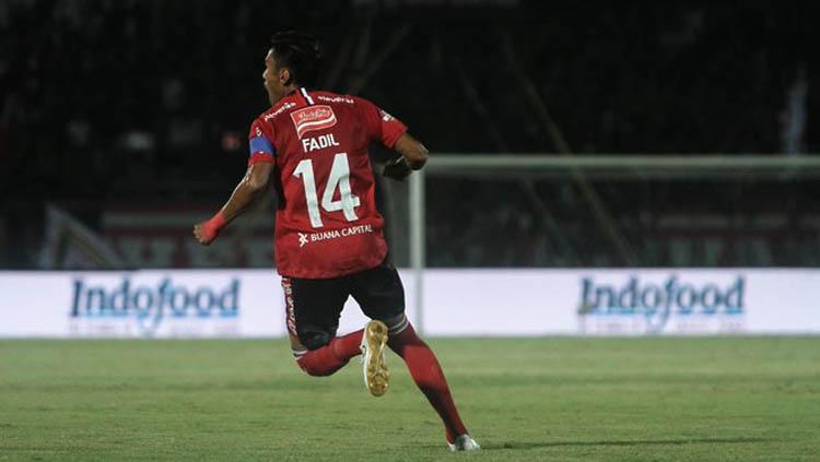 Fadil Sausu saat berselebrasi usai mencetak gol ke gawang Badak Lampung di Liga 1 2019. Copyright: Twitter.com/baliunited