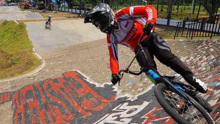 Kompetisi International Bicycle Motocross (BMX) kembali digelar di Banyuwangi. - INDOSPORT