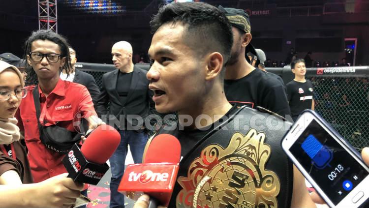 Aep Saepudin sukses mengambil alih sabuk juara kelas Featherweight dari petarung asal Pitbull Academy, Hafid Nur Maradi.