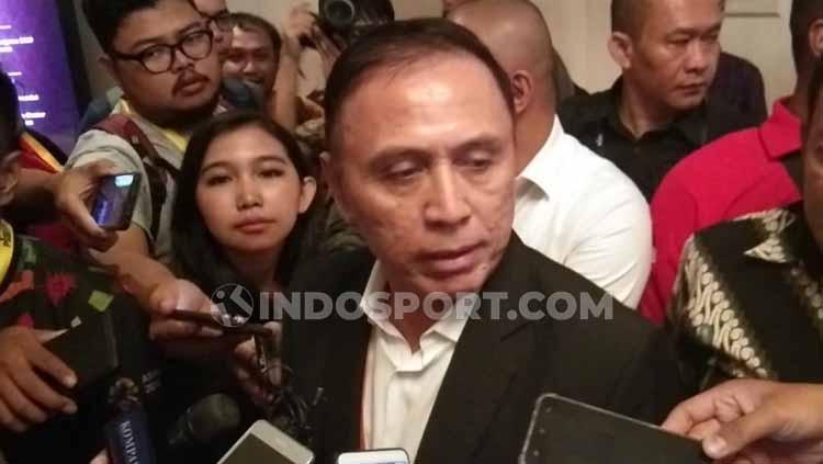 Ketua Umum PSSI, Mochamad Iriawan menjawab perihal adanya tuntutan mundur yang digaungkan publik buntut terjadinya Tragedi Kanjuruhan.