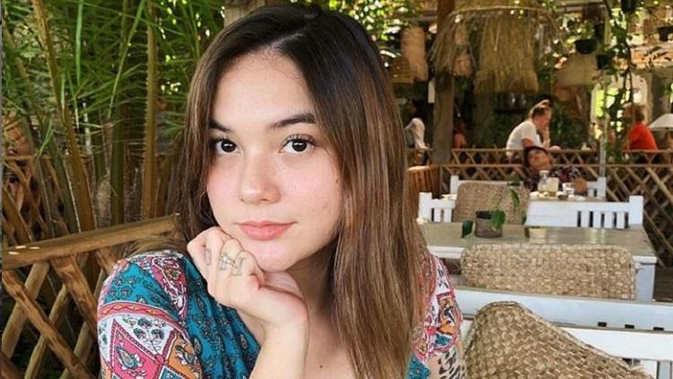 Intip Gaya Seksi Demi Langston Bule Jawa Saat Berenang Indosport Com Pengen Gayaan