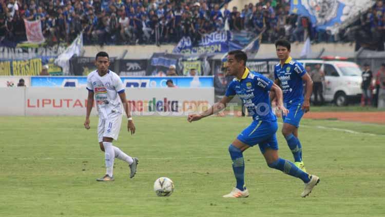 Situasi pertandingan Persib Bandung vs Arema FC Copyright: Arif Rahman/INDOSPORT