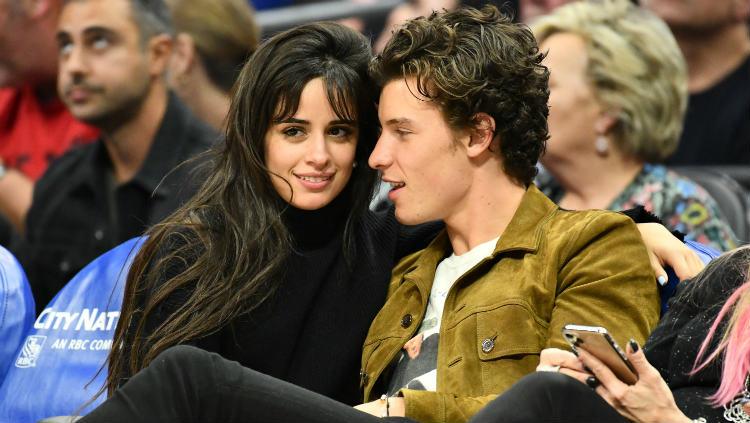 Wow! Camila Cabello Siap Guncang Final Liga Champions - INDOSPORT