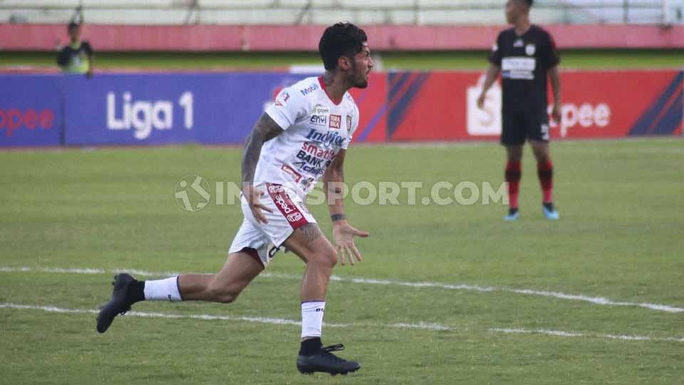Winger Bali United, Stefano Lilipaly.